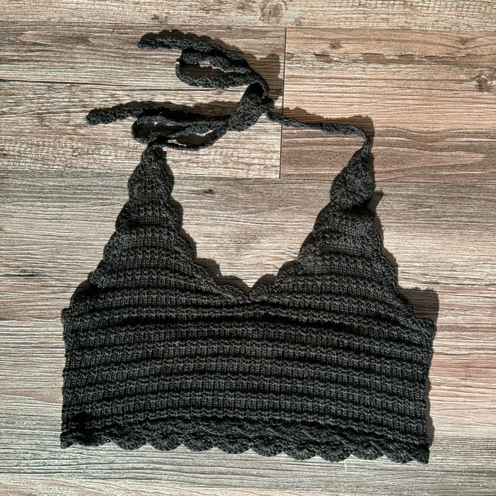 Knit halter top (black) (M/L)
